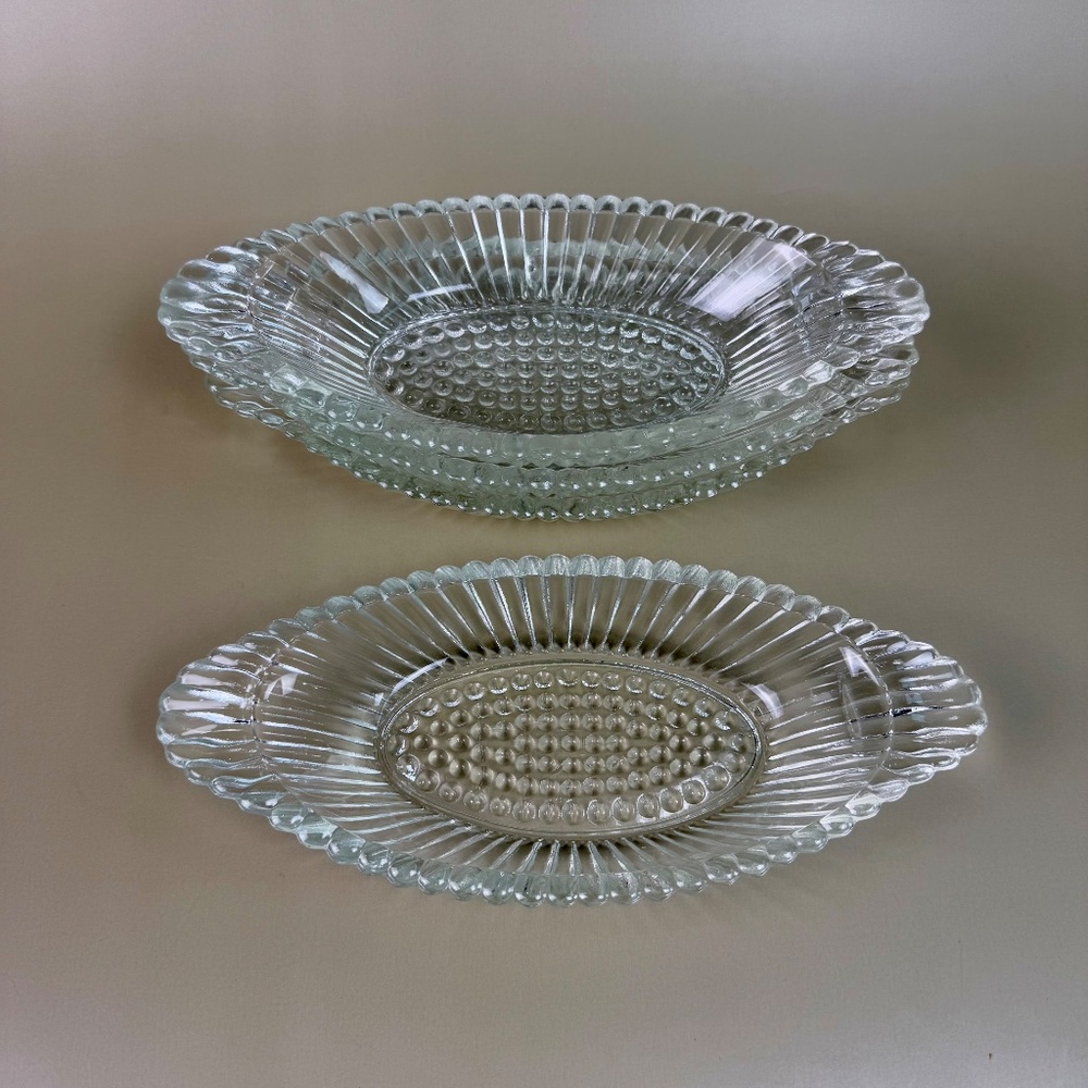 Vintage Clear Glass Dessert Bowls | Set of 4 Ribbed Oval Dishes | Mid-Century - Picture 3 of 10
